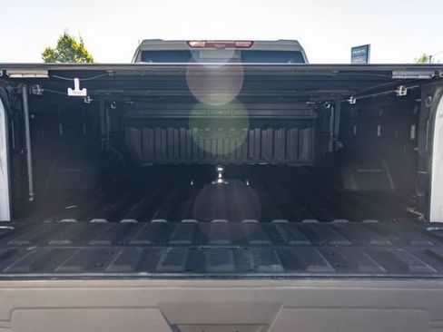Used 2024 GMC Sierra 2500 AT4 w/ AT4 Premium Plus Package AWD/4WD image 15