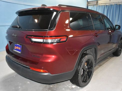Used 2024 Jeep Grand Cherokee L Limited w/ Black Appearance Package AWD/4WD image 26