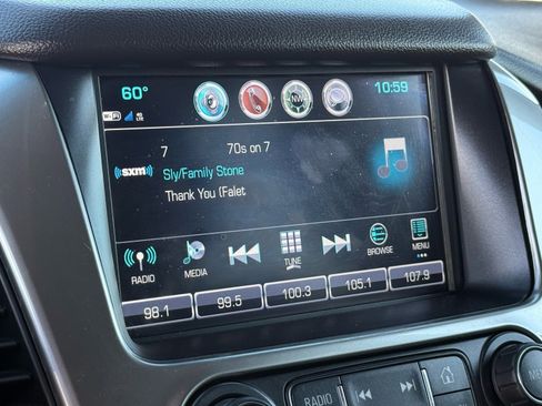 Used 2018 Chevrolet Suburban Premier image 22