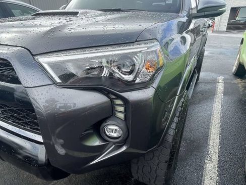 Used 2023 Toyota 4Runner TRD Off-Road Premium w/ Moonroof Package AWD/4WD image 6