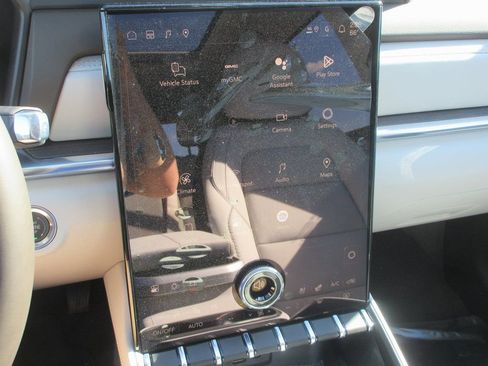 New 2026 GMC Terrain Denali image 18