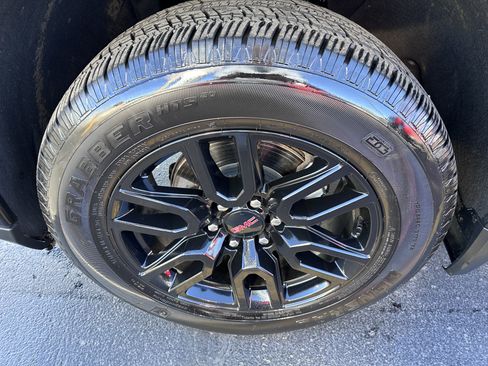 Used 2023 GMC Sierra 1500 Pro w/ Graphite Edition image 8