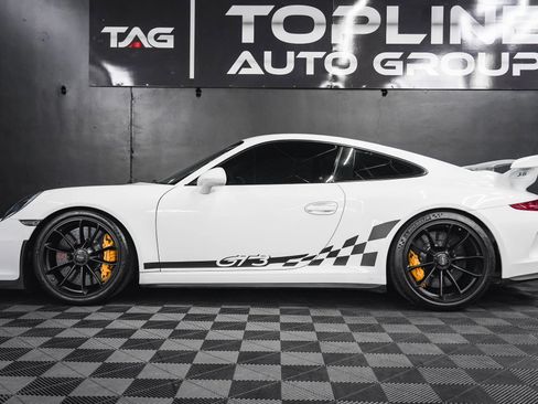 Used 2015 Porsche 911 GT3 RWD image 27