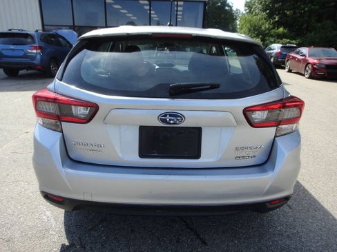 Used 2022 Subaru Impreza 2.0i AWD/4WD image 5