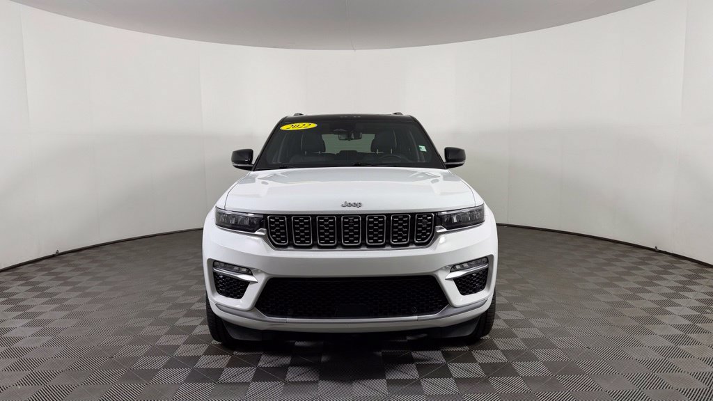 Used 2022 Jeep Grand Cherokee Summit AWD/4WD image 2