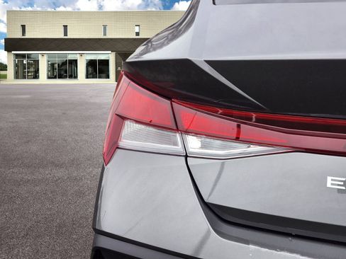 New 2026 Hyundai Elantra SE w/ Cargo Package FWD image 9
