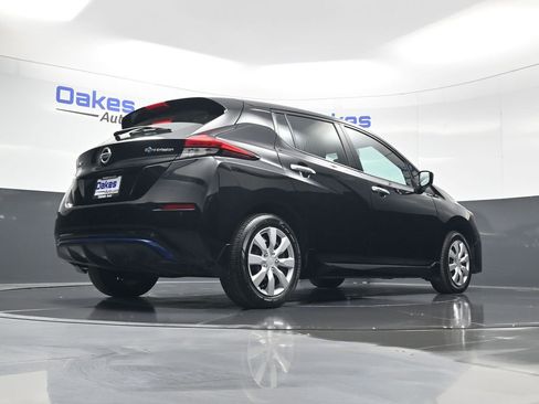 Used 2022 Nissan Leaf S image 41