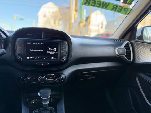 Used 2023 Kia Soul LX w/ Option Group 015 FWD image 25