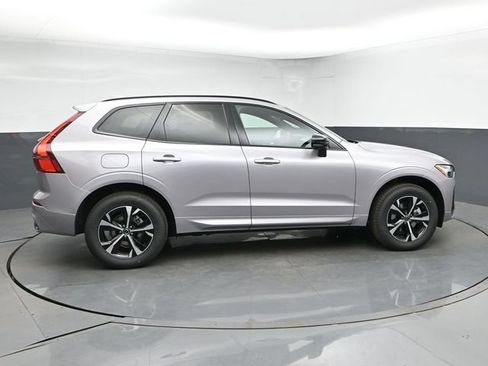 New 2026 Volvo XC60 B5 Core w/ Climate Package AWD/4WD image 9