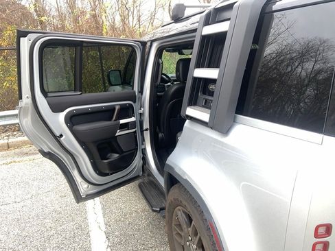 Certified 2021 Land Rover Defender 110 SE image 12