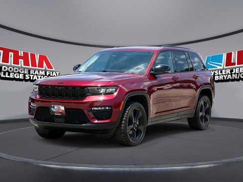 Used 2023 Jeep Grand Cherokee Limited w/ Luxury Tech Group II AWD/4WD image 1