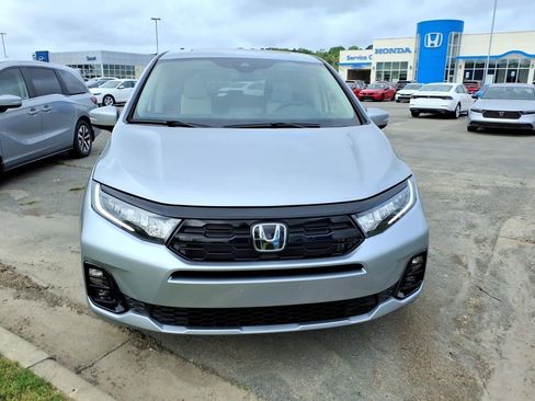 New 2026 Honda Odyssey Elite image 2