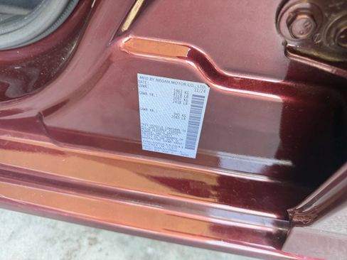 Used 2025 Nissan Altima 2.5 SV FWD image 29