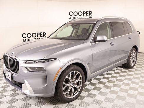 Used 2023 BMW X7 xDrive40i w/ Premium Package AWD/4WD image 10