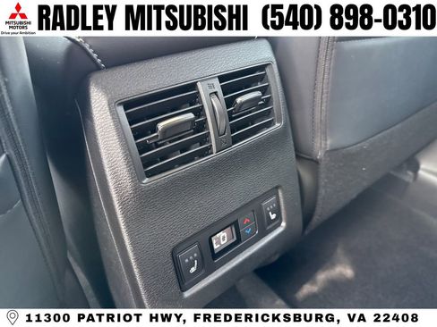 New 2026 Mitsubishi Outlander SEL image 13