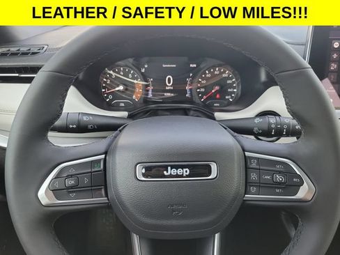 Used 2025 Jeep Compass Limited AWD/4WD image 15