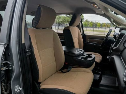 Used 2021 RAM 2500 Big Horn w/ Level 1 Equipment Group image 37