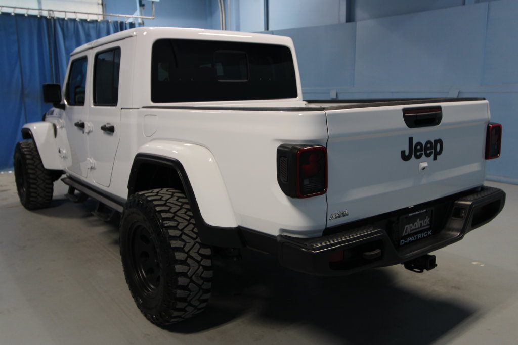 Used 2024 Jeep Gladiator Sport AWD/4WD image 27
