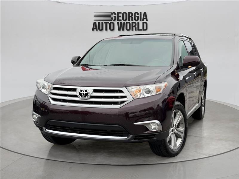 Used 2011 Toyota Highlander Limited w/ Tow Pkg FWD image 1
