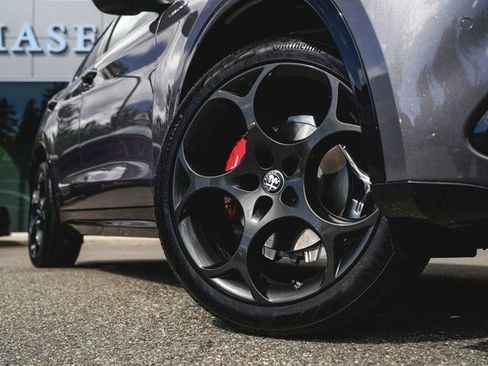 New 2025 Alfa Romeo Stelvio Sprint image 7