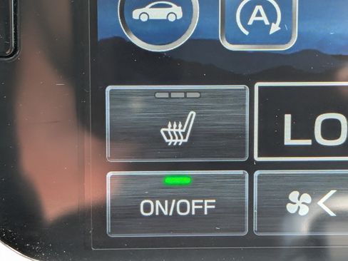 Used 2023 Subaru Outback Premium AWD/4WD image 31