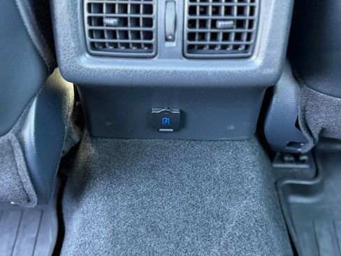 Used 2023 Toyota Camry XLE w/ Cold Weather Package image 9