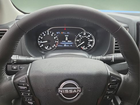 Used 2024 Nissan Frontier SV w/ SV Convenience Package RWD image 24