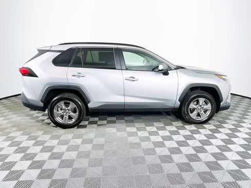 Used 2023 Toyota RAV4 XLE AWD/4WD image 9