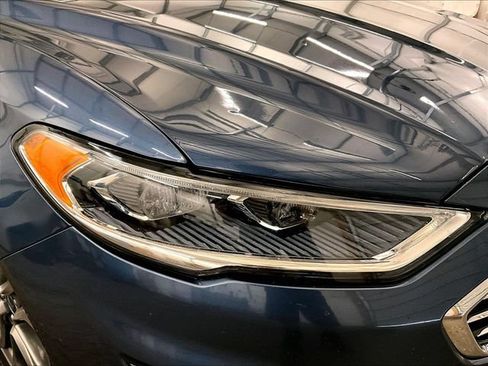 Used 2019 Ford Fusion SEL FWD image 27