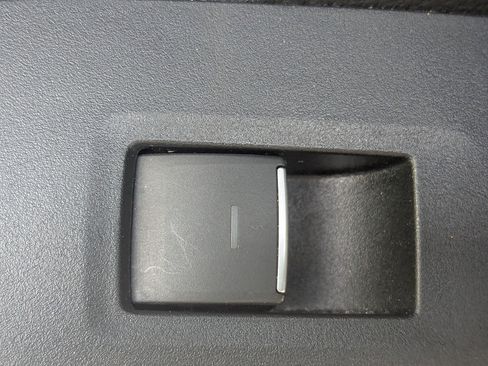 Used 2024 Toyota RAV4 XLE FWD image 24