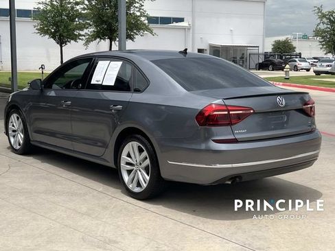Used 2019 Volkswagen Passat 2.0T Wolfsburg w/ Wheels & Sunroof Package FWD image 11