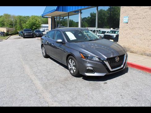 Used 2022 Nissan Altima 2.5 S image 1