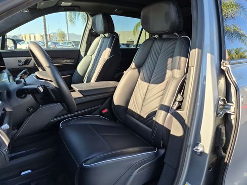 Used 2026 Cadillac Vistiq Platinum w/ LPO, Floor Liner Package AWD/4WD image 16