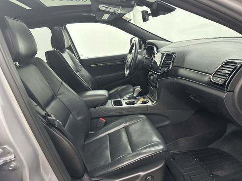 Used 2019 Jeep Grand Cherokee High Altitude RWD image 27