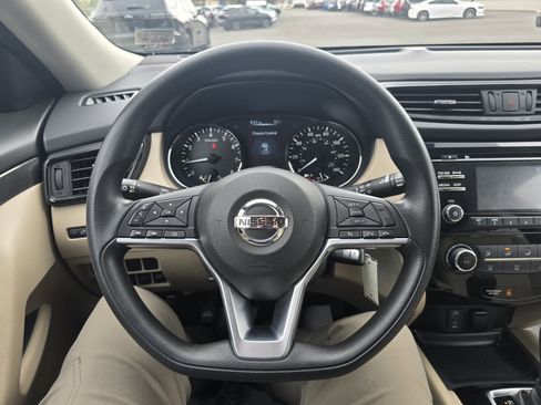 Used 2017 Nissan Rogue S w/ S Appearance Package AWD/4WD image 20