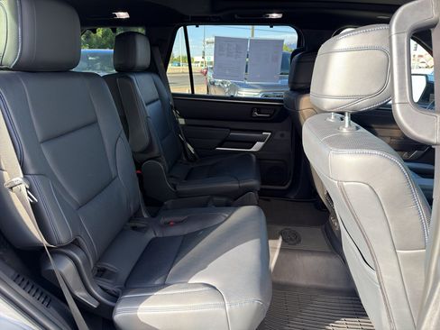 Used 2025 Toyota Sequoia Platinum AWD/4WD image 19