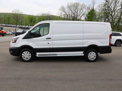 Used 2024 Ford Transit 250 Low Roof w/ Exterior Upgrade Package RWD image 4