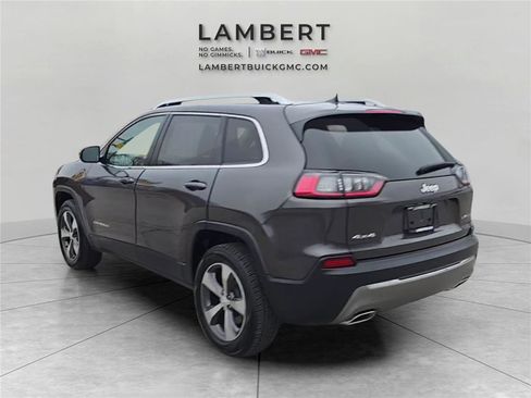 Used 2019 Jeep Cherokee Limited image 3