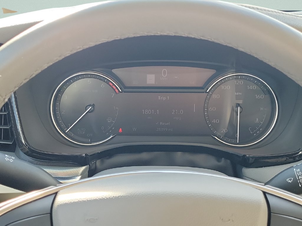 Used 2023 Cadillac XT5 Premium Luxury FWD image 23