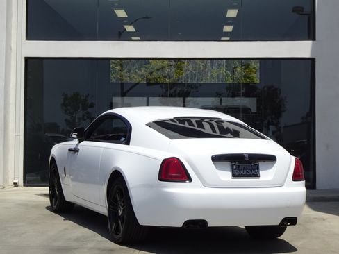 Used 2015 Rolls-Royce Wraith RWD image 5
