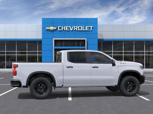 New 2026 Chevrolet Silverado 1500 ZR2 AWD/4WD image 5