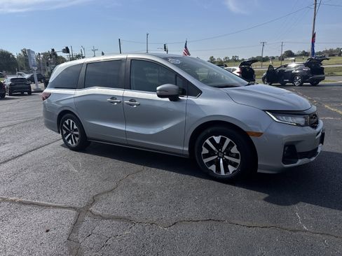 Used 2025 Honda Odyssey EX-L image 1