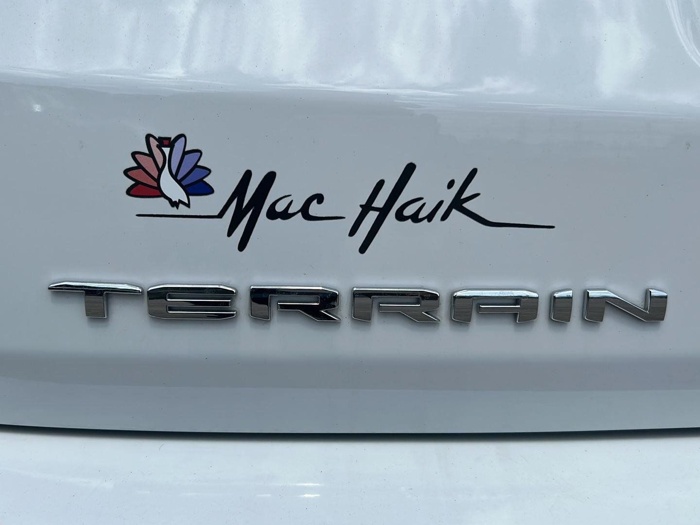 Used 2023 GMC Terrain SLT w/ Tech Package FWD image 30
