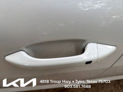 Certified 2025 Kia K4 FWD image 5