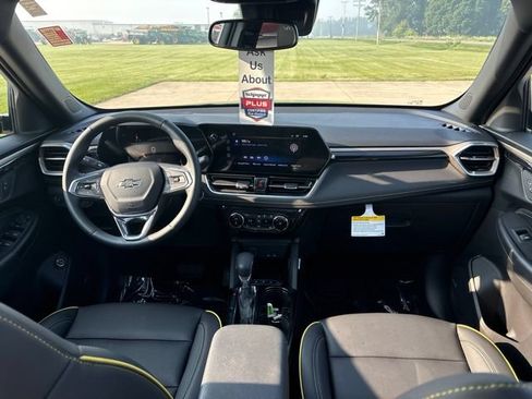 Used 2025 Chevrolet TrailBlazer ACTIV w/ Convenience Package AWD/4WD image 24