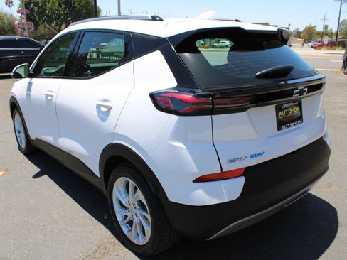 Used 2023 Chevrolet Bolt EUV LT FWD image 36