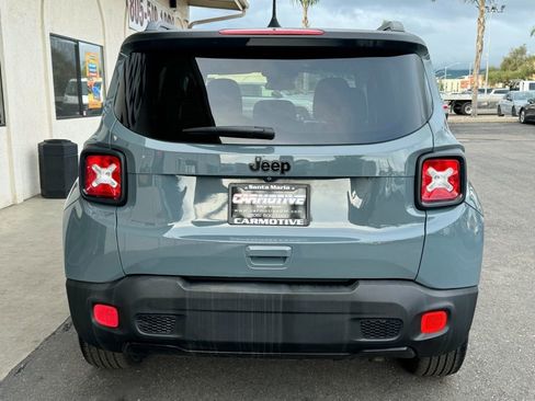 Used 2018 Jeep Renegade Altitude image 6
