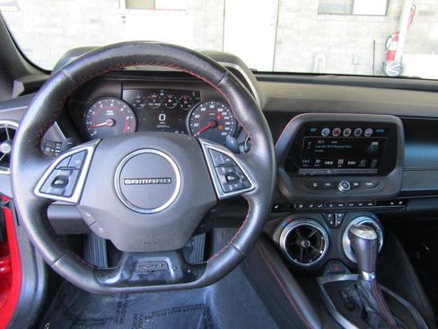 Used 2017 Chevrolet Camaro SS image 16