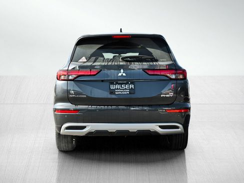 New 2025 Mitsubishi Outlander SE image 5