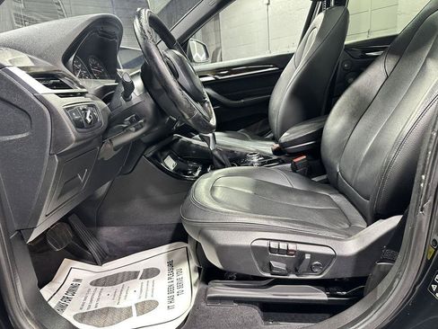 Used 2016 BMW X1 xDrive28i AWD/4WD image 12
